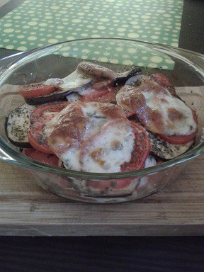 Paradicsomos rakott padlizsán